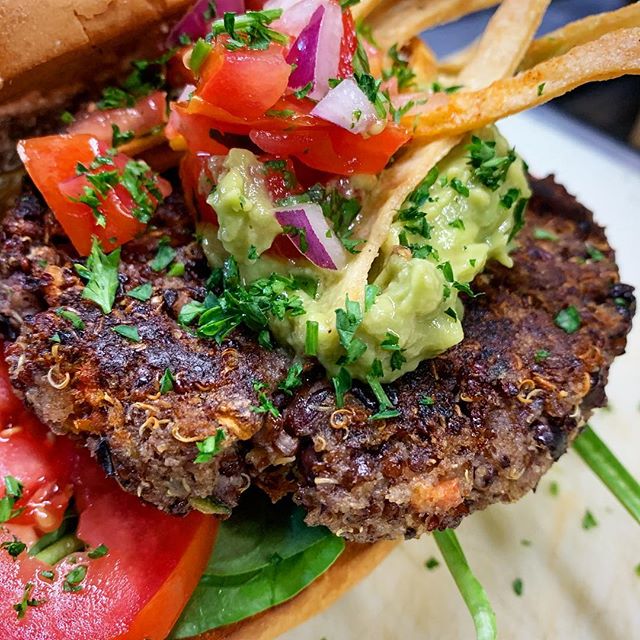 Featuring Señor Veggie’s new Black Bean Quinoa Burger! Fresh, wholesome and delicious. Topped with pico, crisp tortilla strips and fresh ripe guacamole! Another Señor Veggie original! See you in Southtown! #whatveganeats #safoodie #quinoa #burger #hamburgesa