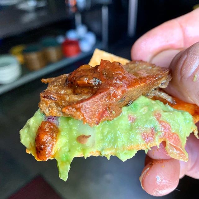 Food tastes the best when it's made from scratch! ✌🏼❤🥦
Our house seitan makes the perfect "carne asada", fresh guacamole from carefully selected avocados, house salsa from charred farm fresh tomatoes, onions and peppers, and last, but not least, our non-GMO tortilla chip, made to order. 
#vegano #vegan #vegansofinstagram #vegansofig  #compassionatecuisine #nachos  #guacamole #nongmo #seitan #whatveganseat #plantpower #